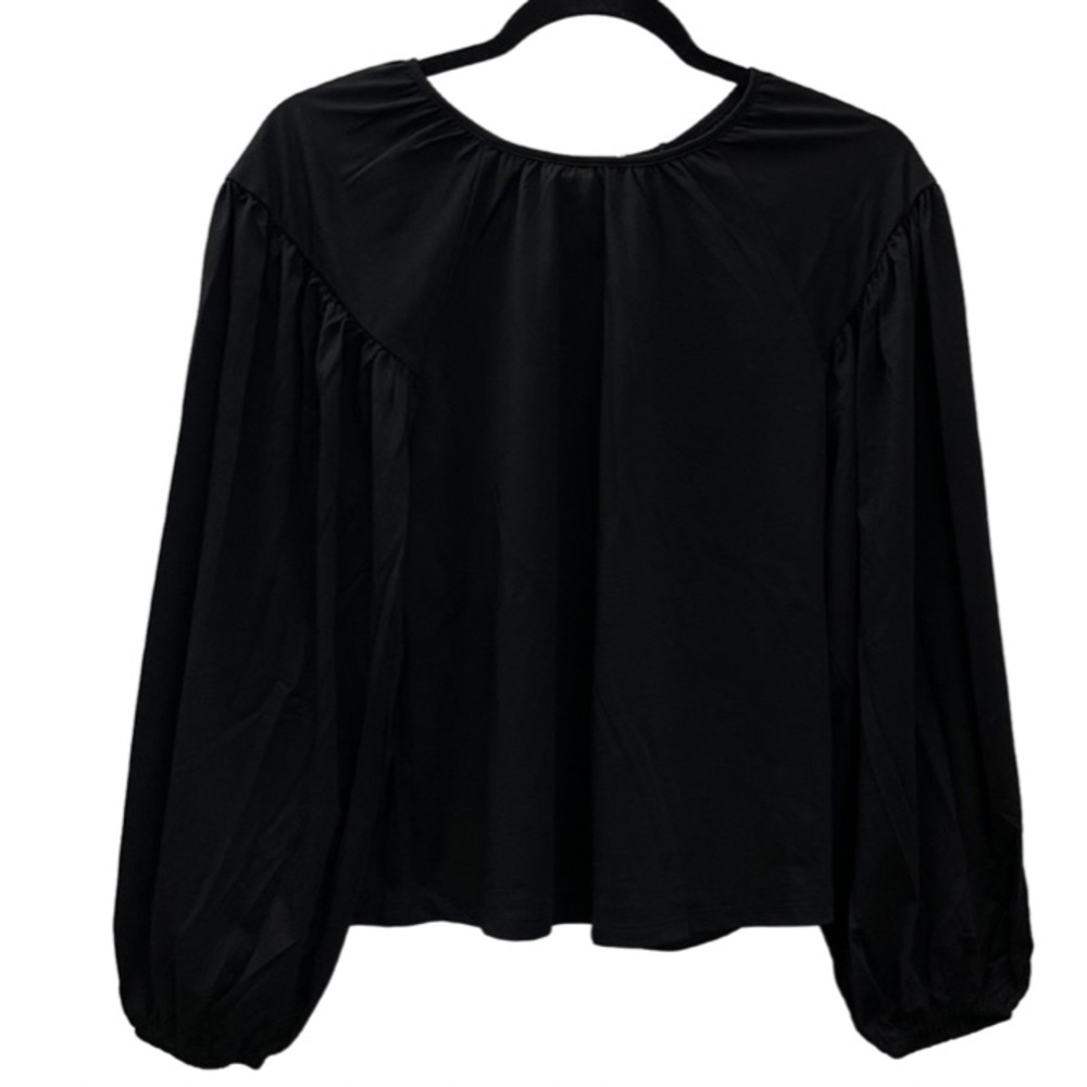 Kind sleeve blouse
